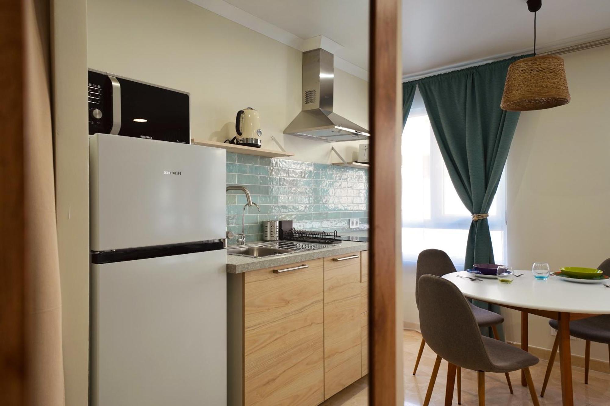 Parsami Suites Santa Pola Habitación foto